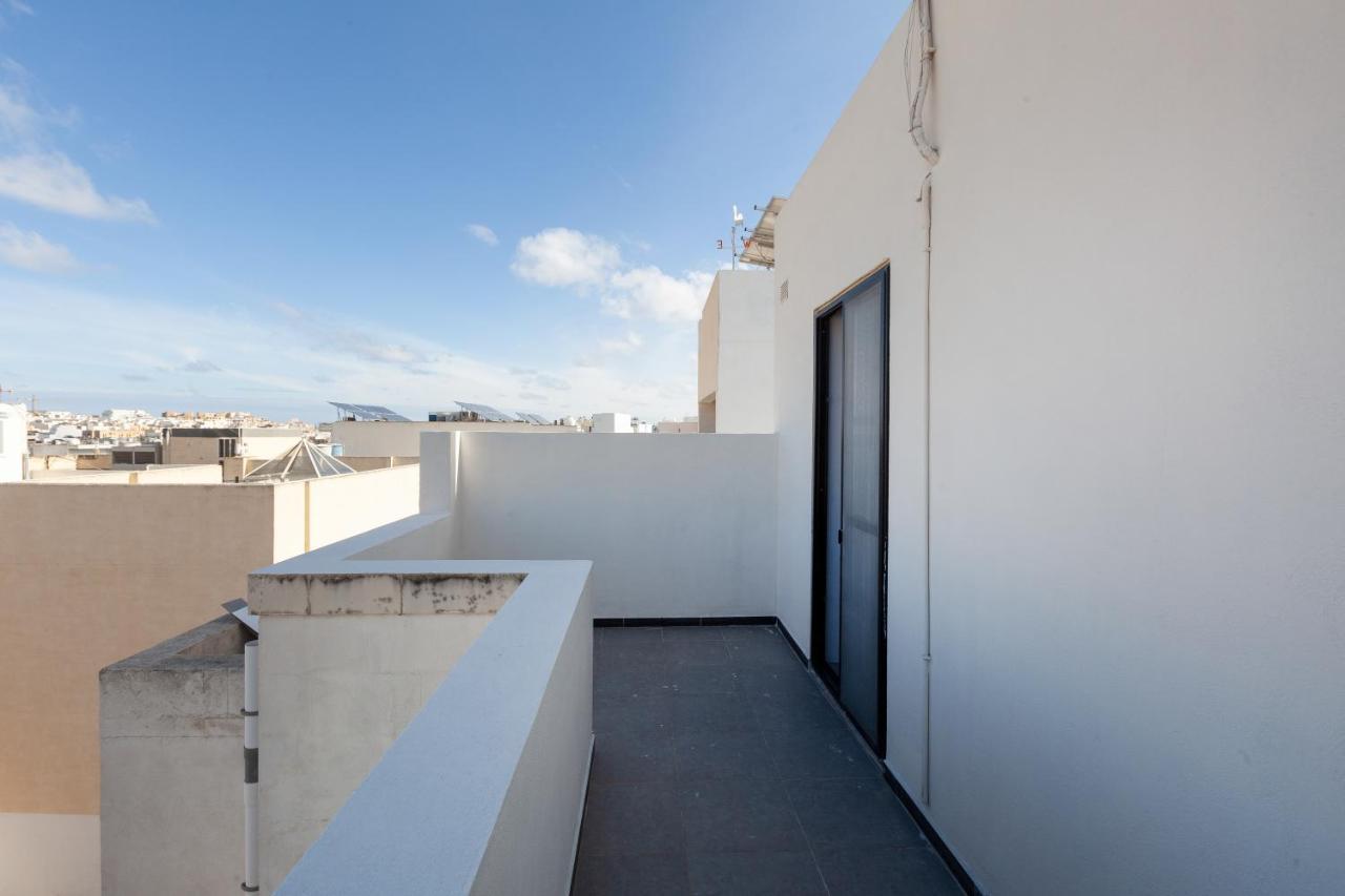 83/3-Lovely 1 Bedroom Penthouse Birkirkara Eksteriør billede
