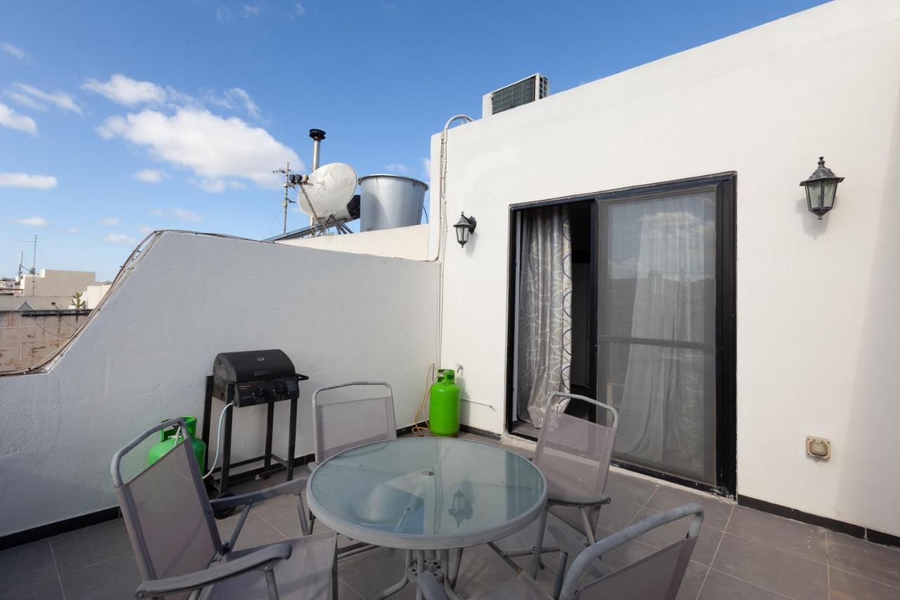 83/3-Lovely 1 Bedroom Penthouse Birkirkara Eksteriør billede