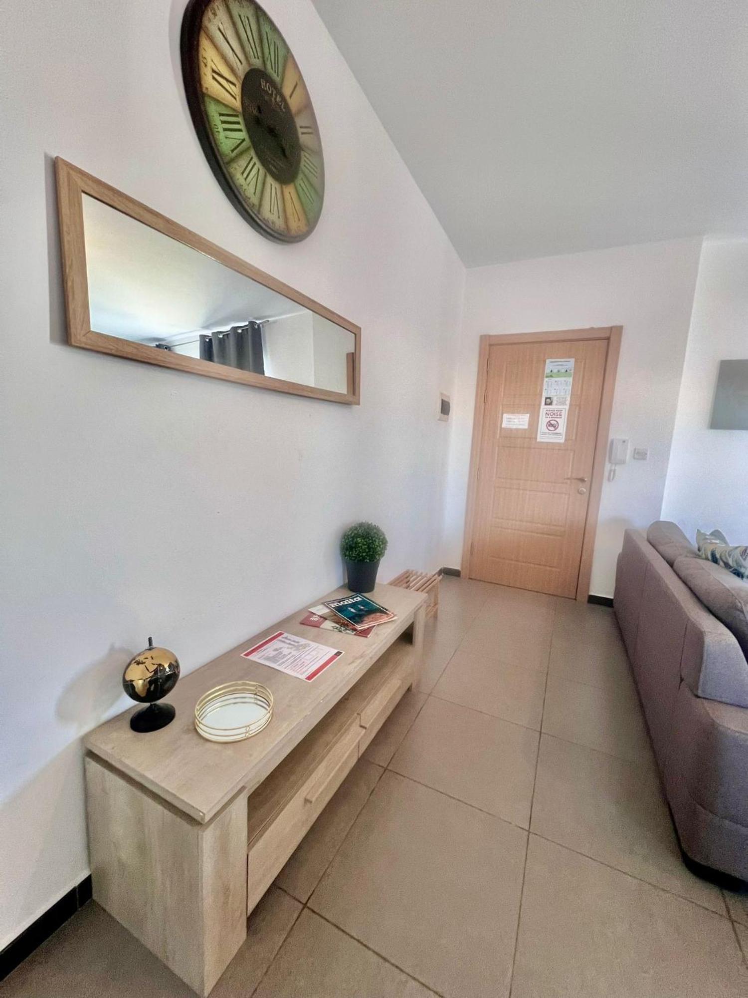 83/3-Lovely 1 Bedroom Penthouse Birkirkara Eksteriør billede